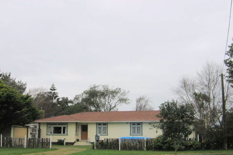 Photo of property in 3 Howe Street, Foxton, 4814