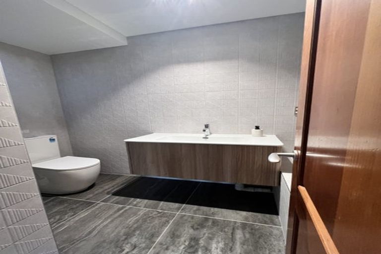 Photo of property in 27 Maritime Terrace, Birkenhead, Auckland, 0626