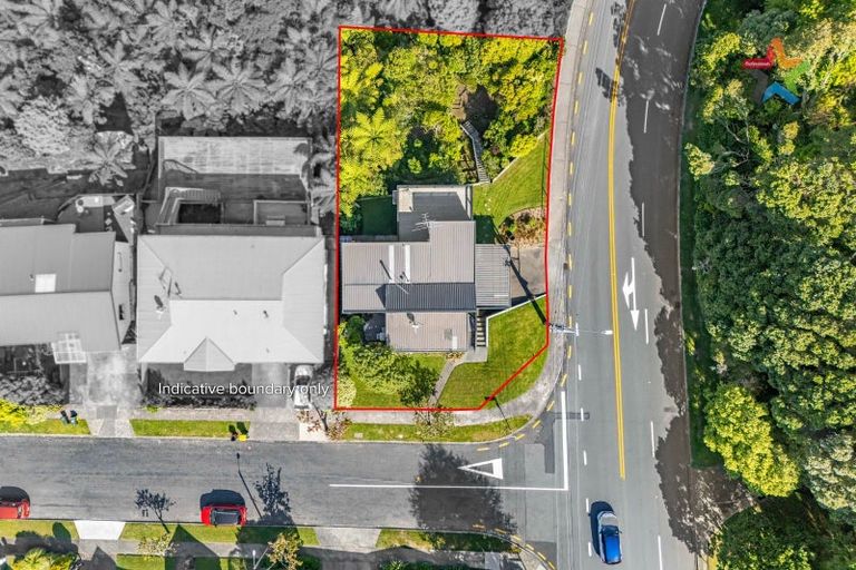 Photo of property in 2 Stanhope Grove, Korokoro, Lower Hutt, 5012