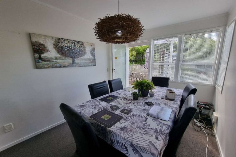 Photo of property in 43 Richards Avenue, Forrest Hill, Auckland, 0620
