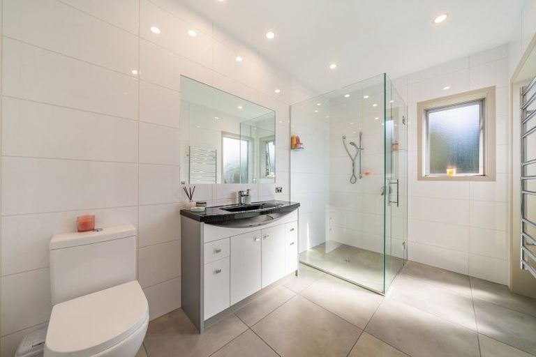 Photo of property in 75b Paremata Haywards Road, Pauatahanui, Porirua, 5381