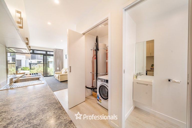 Photo of property in 1 Glen Evans Crescent, Fairfield, Lower Hutt, 5011