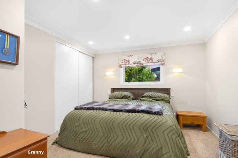 Photo of property in 16 Langford Place, Dairy Flat, Albany, 0792