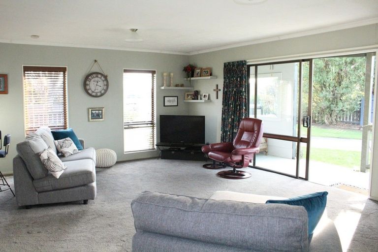 Photo of property in 135 Great North Road, Winton, 9720