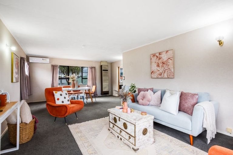 Photo of property in 5b Mclellan Street, Tawa, Wellington, 5028