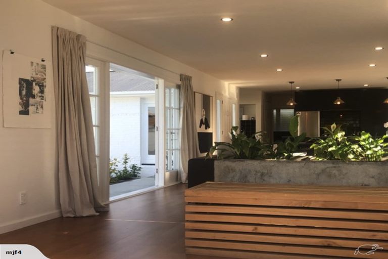 Photo of property in 141 Packe Street, Edgeware, Christchurch, 8013