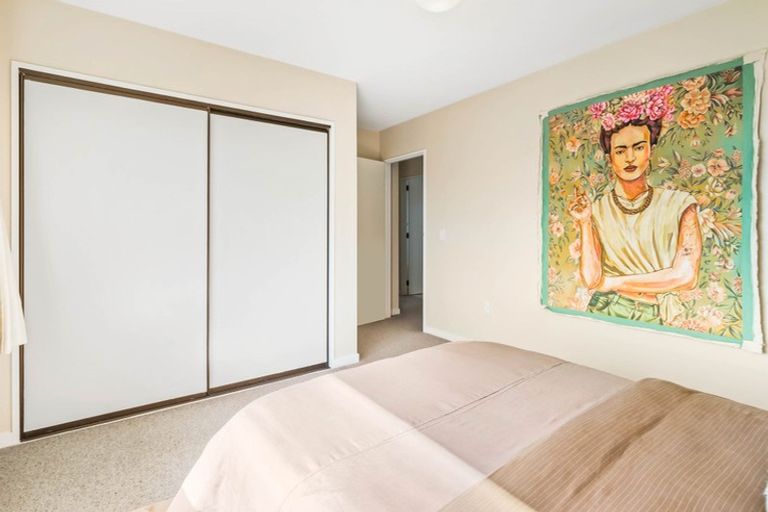 Photo of property in 2/30 Celia Street, Redcliffs, Christchurch, 8081