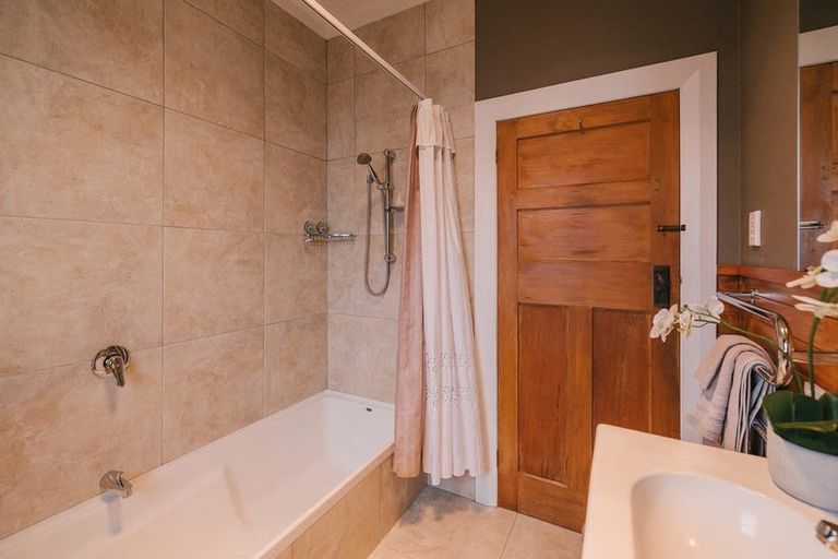 Photo of property in 15 Manson Street, Terrace End, Palmerston North, 4410