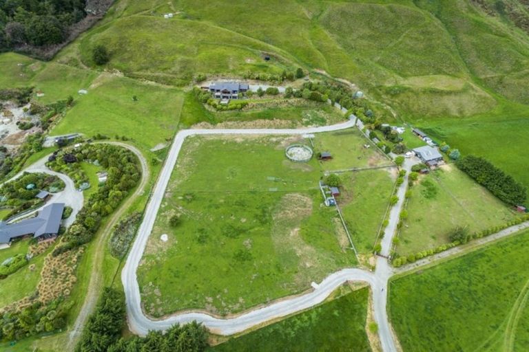 Photo of property in 41 Precipice Lane, Glenorchy, 9372