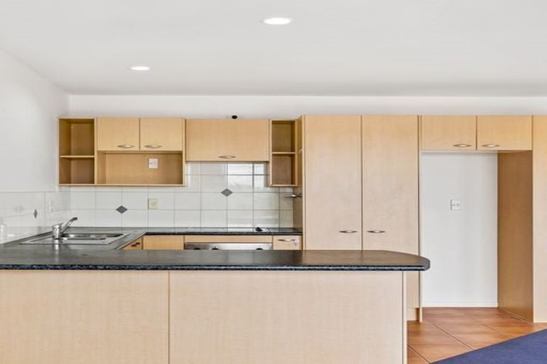 Photo of property in 145e Hobsonville Road, West Harbour, Auckland, 0618