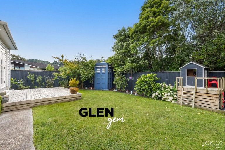 Photo of property in 6 Glen Road, Stokes Valley, Lower Hutt, 5019