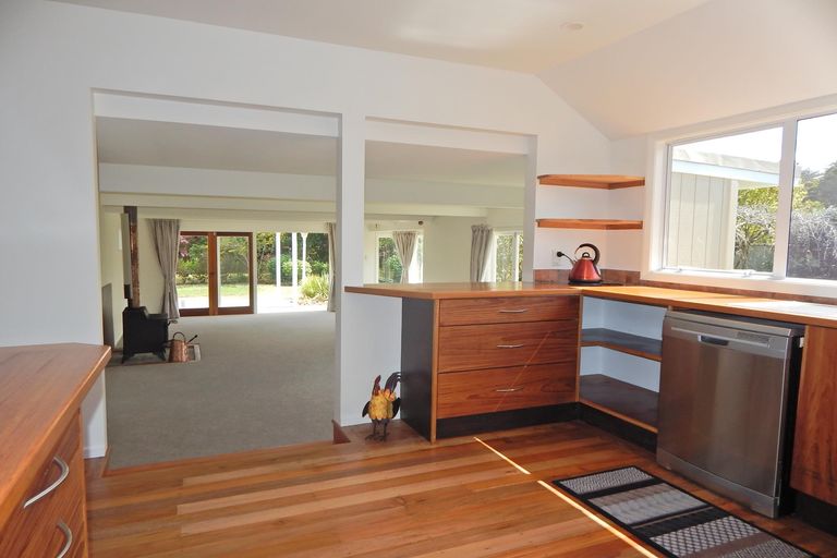 Photo of property in 14 Pa Road, Kerikeri, 0230