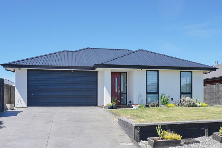 Photo of property in 3 Waimarie Street, Pegasus, 7612