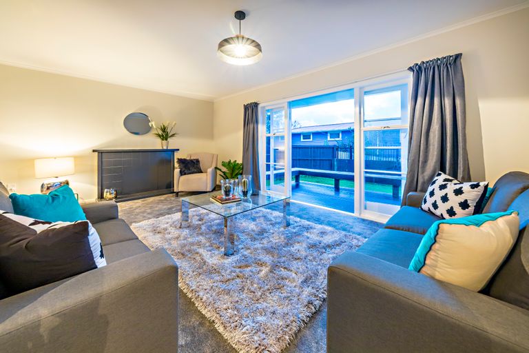 Photo of property in 8 Tidal Road, Mangere, Auckland, 2022