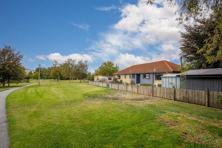 Photo of property in 10 Coach Court, Cromwell, 9310