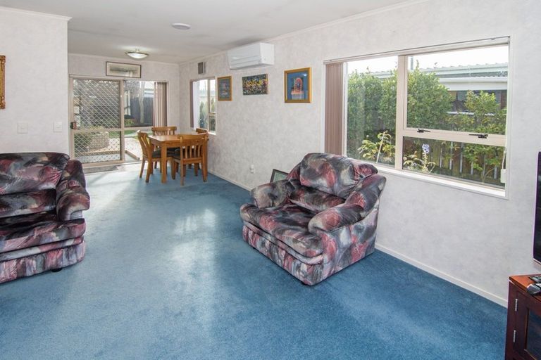 Photo of property in 6 Hogg Crescent, Masterton, 5810