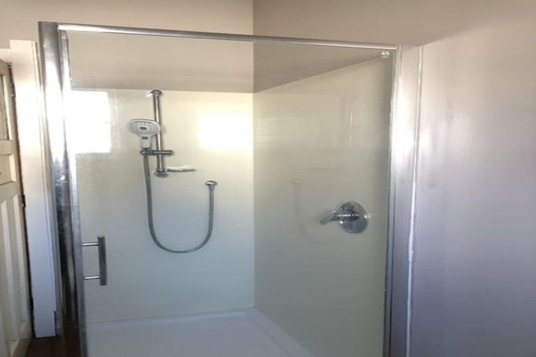 Photo of property in 11 Hansons Lane, Upper Riccarton, Christchurch, 8041