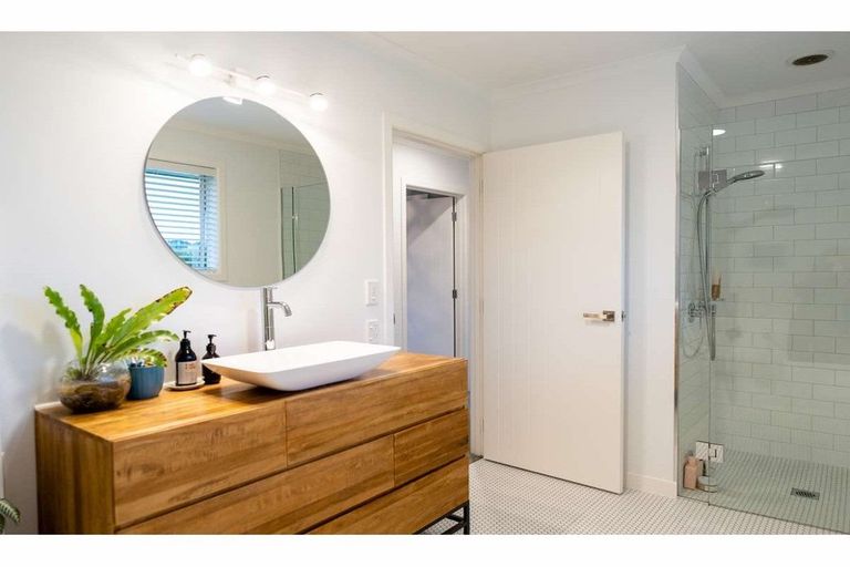 Photo of property in 73d Riddell Road, Kerikeri, 0230