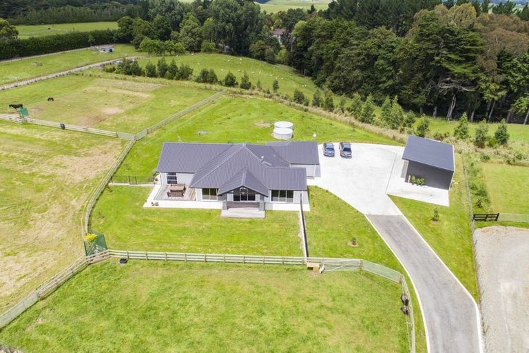 Photo of property in 275 Ngaio Road, Halcombe, Palmerston North, 4479