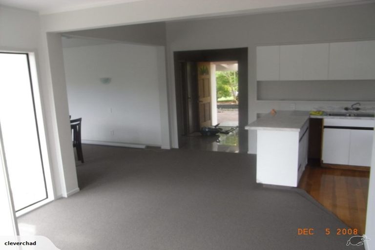 Photo of property in 2/21 Omana Road, Milford, Auckland, 0620