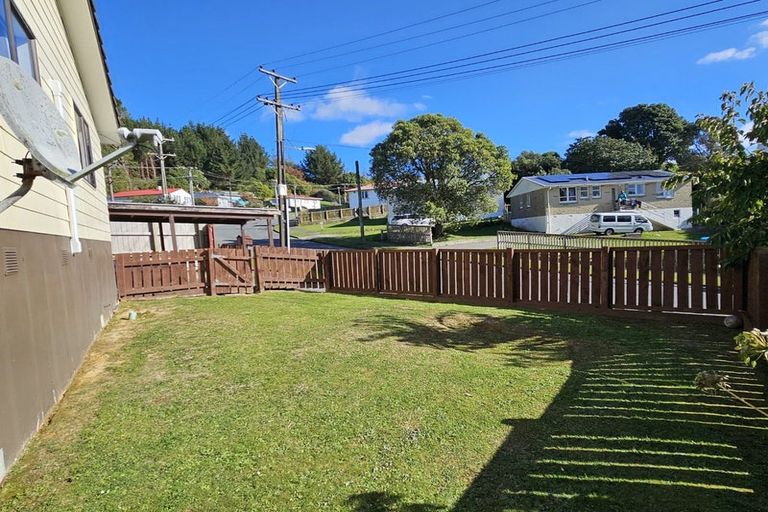 Photo of property in 154 Sievers Grove, Cannons Creek, Porirua, 5024
