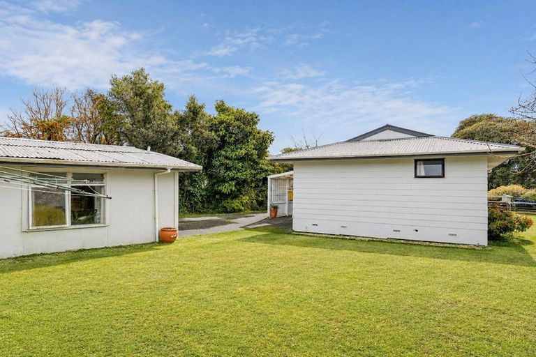 Photo of property in 6 Luke Place, Fairy Springs, Rotorua, 3015