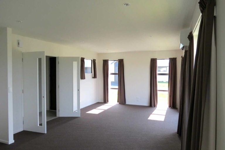 Photo of property in 147 Infinity Drive, Pegasus, 7612