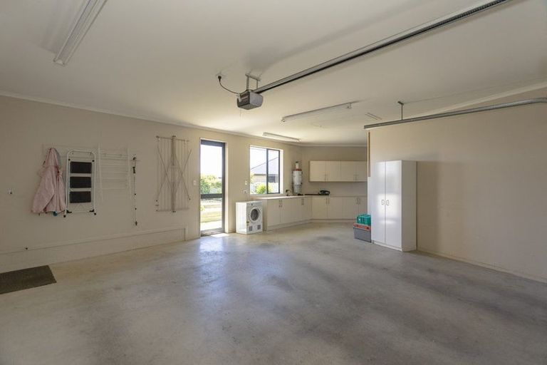 Photo of property in 22 North Ridge Drive, Oamaru North, Oamaru, 9400