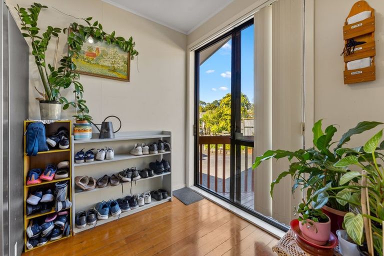 Photo of property in 1/11a Agincourt Street, Glenfield, Auckland, 0629