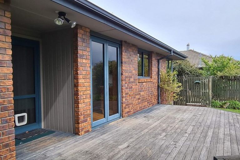 Photo of property in 223 Mairehau Road, Burwood, Christchurch, 8083