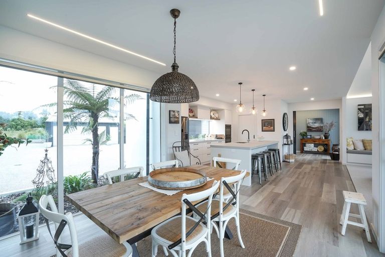 Photo of property in 185 Dunns Road, Otatara, Invercargill, 9879