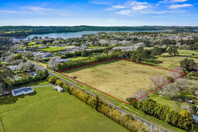 Photo of property in 30 Karaka Road, Whenuapai, Auckland, 0618