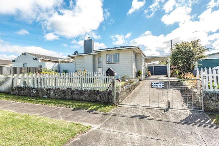 Photo of property in 102 Hinau Street, Castlecliff, Whanganui, 4501