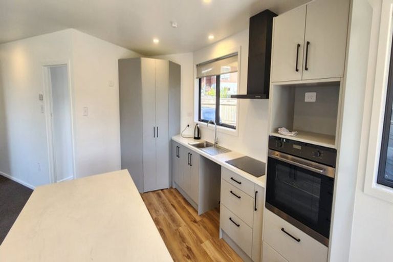 Photo of property in 8 Handley Place, Glen Avon, New Plymouth, 4312