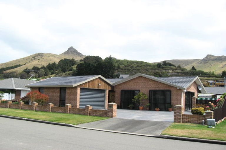 Photo of property in 65 Laing Crescent, Heathcote Valley, Christchurch, 8022