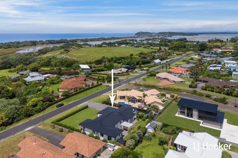 Photo of property in 121 Koutunui Road, Athenree, Katikati, 3177