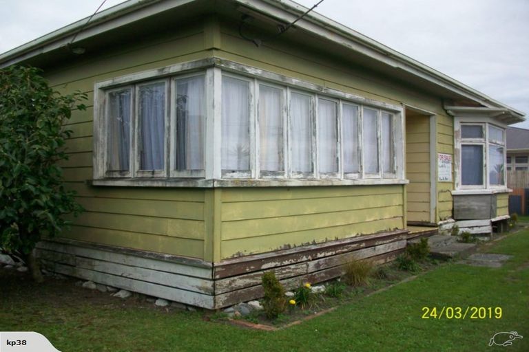 Photo of property in 35 Doyle Street, Blaketown, Greymouth, 7805