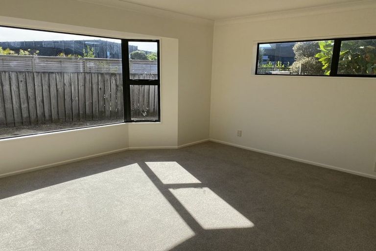 Photo of property in 9 Takahe Drive, Paraparaumu Beach, Paraparaumu, 5032