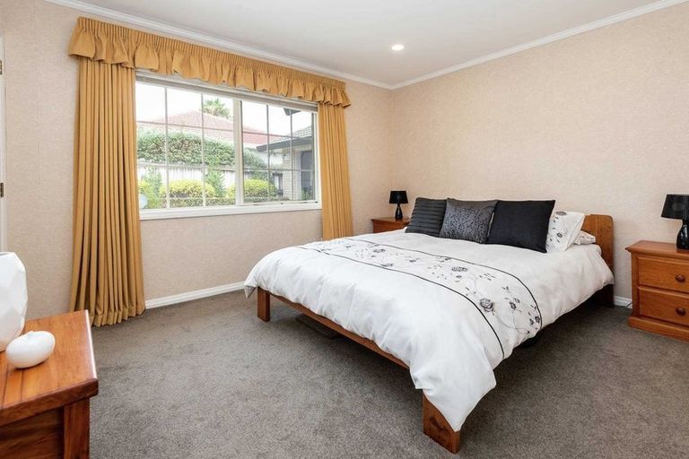 Photo of property in 7 Magilligan Close, East Tamaki Heights, Auckland, 2016