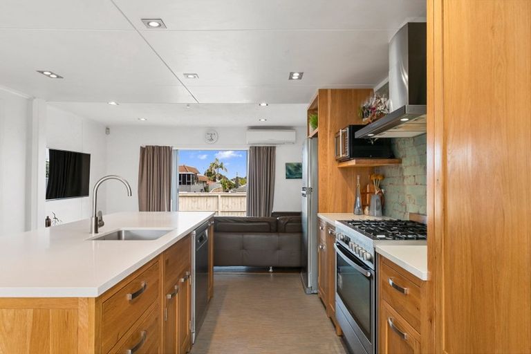 Photo of property in 11 Campbell Road, Mount Maunganui, 3116