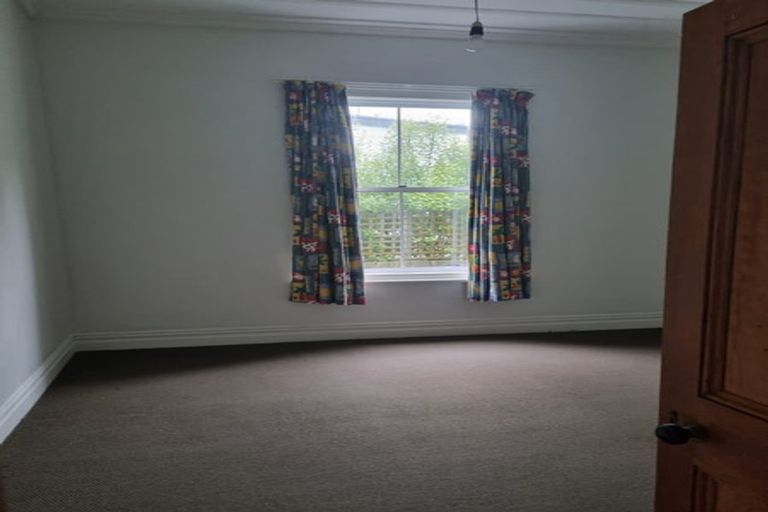 Photo of property in 69 Milton Road, Bluff Hill, Napier, 4110