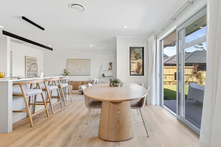 Photo of property in 16 Homestead Avenue, Stoke, Nelson, 7011