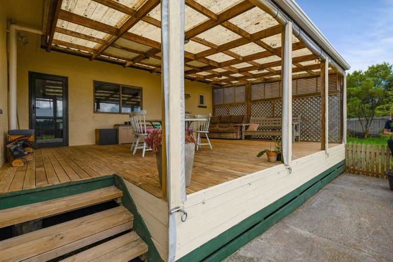 Photo of property in 275 Henwood Road, Paraite, New Plymouth, 4372