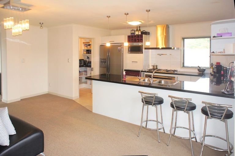 Photo of property in 17d Pakuranga Road, Pakuranga, Auckland, 2010