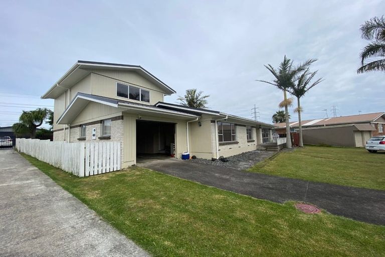 Photo of property in 11 Bexley Place, Pahurehure, Papakura, 2113