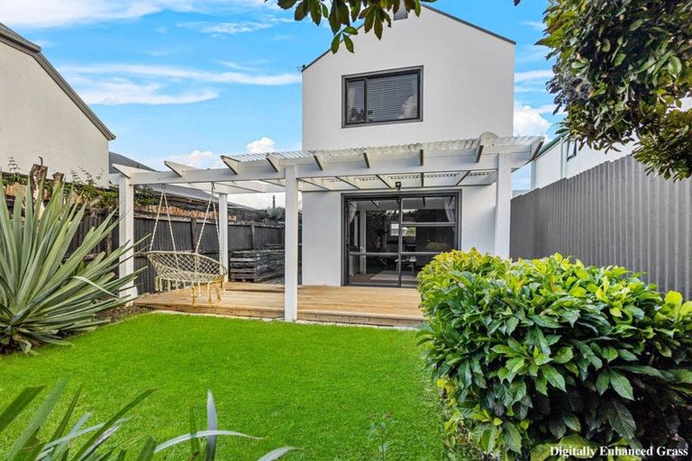 Photo of property in 4/185 Hastings Street East, Waltham, Christchurch, 8023