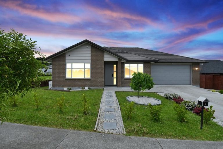 Photo of property in 3 Millbrae Place, Pokeno, 2402
