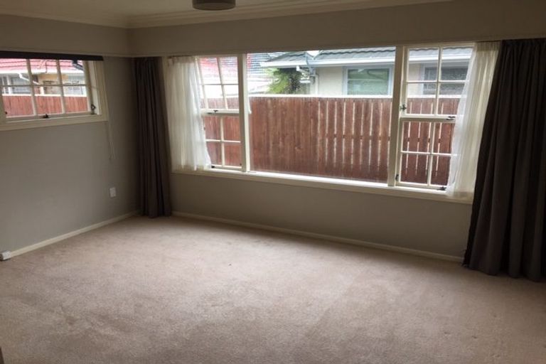 Photo of property in 37 Church Lane, Merivale, Christchurch, 8014