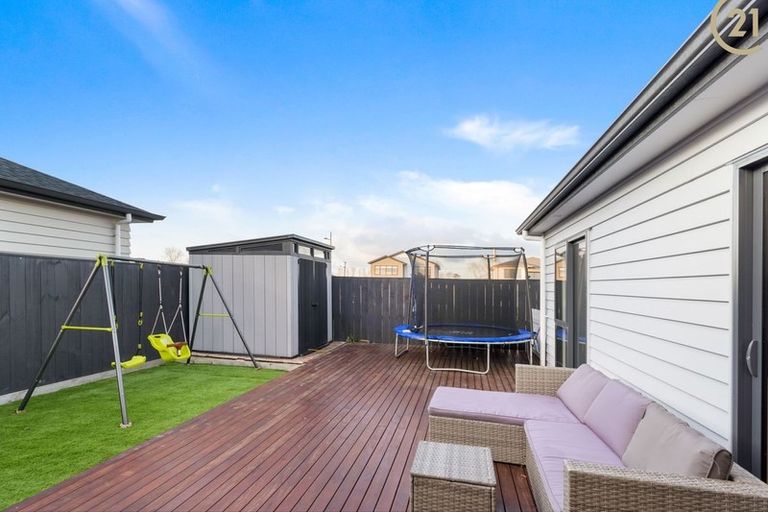 Photo of property in 25 Koroheke Road, Takanini, 2110