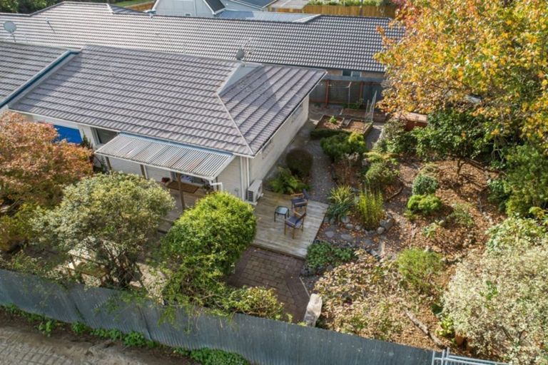 Photo of property in 25b Pehi Kupa Street, Waikanae, 5036